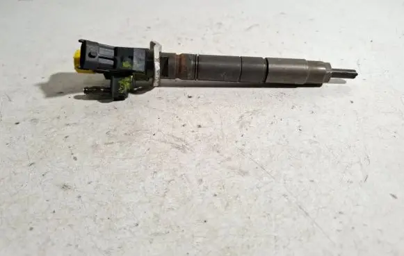 Volvo XC60 Fuel injector 31272690