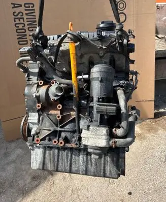 Volkswagen Golf V Engine BKC659621 038103021AT