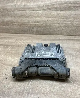 Opel Vectra C Engine control unit/module 55193967 0281011915