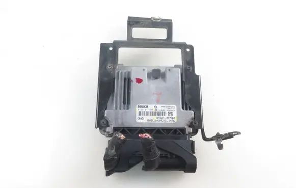 KIA Sportage Engine control unit/module 0281017044 391012F560
