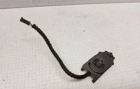 Mercedes-Benz E W210 Front door high frequency speaker 2108207602