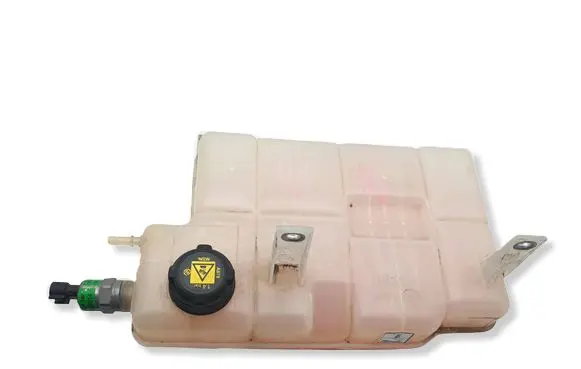 Iveco Daily 6th gen Coolant expansion tank/reservoir 5801255878