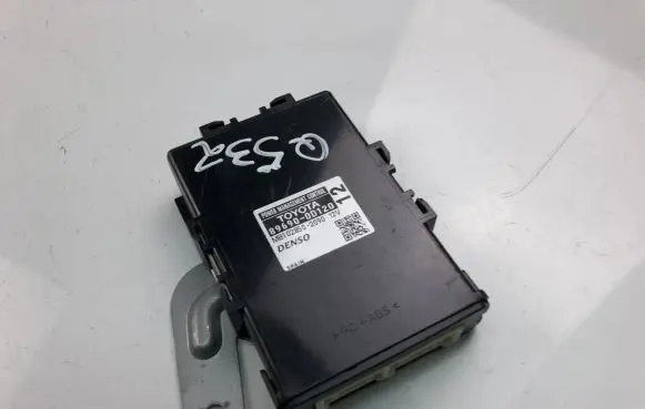 Toyota Yaris Other control units/modules 896900D120