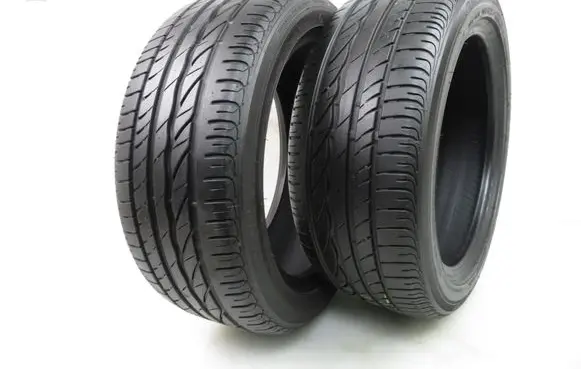 Volkswagen Golf V R16 summer tire 