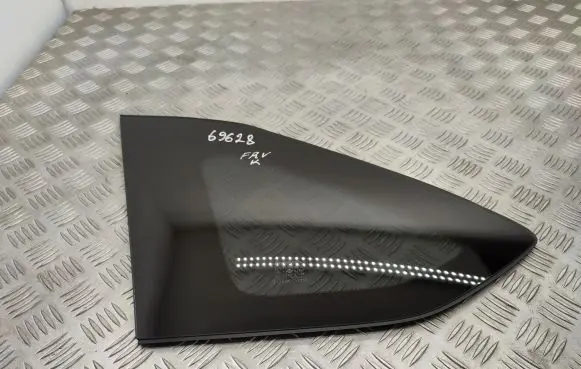 Honda FR-V Rear side window 43R007953