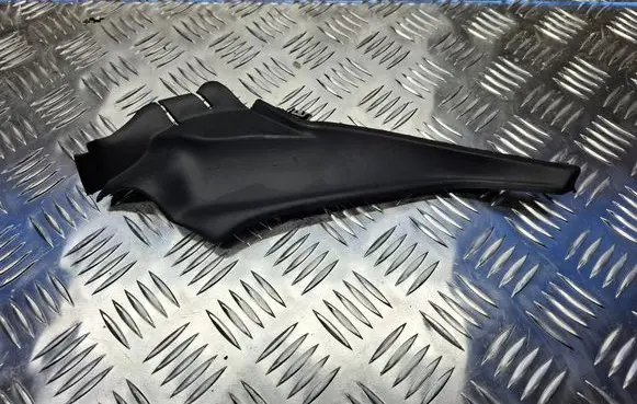 Jeep Cherokee Wiper trim 68102560AE 53374780 5069962