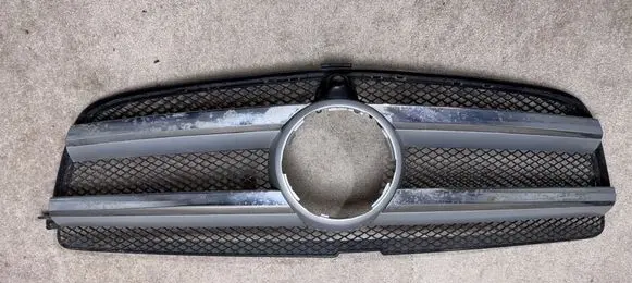 Mercedes-Benz GL X166 Front bumper upper radiator grill A1668850054