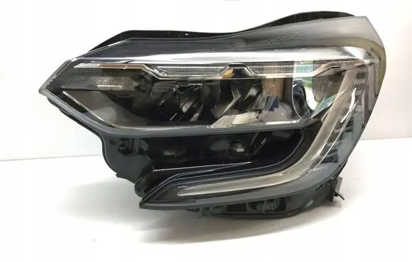 Renault Captur II Headlight/headlamp 260600666R