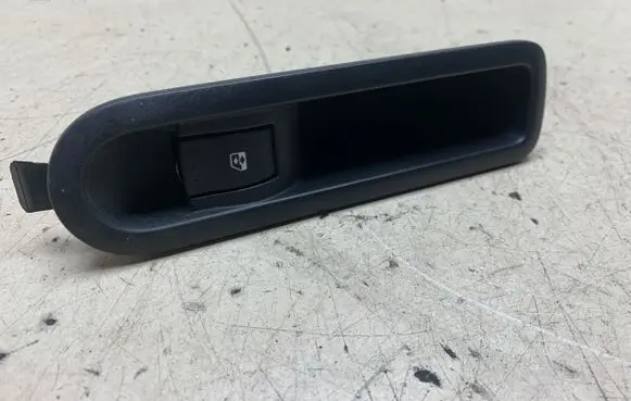 Renault Megane II Electric window control switch 156013870