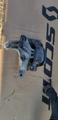 Dacia Lodgy Engine mount bracket 112845638R
