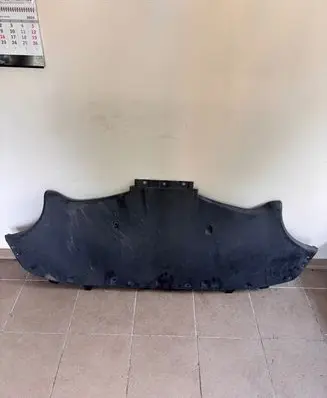 Tesla Model Y Center/middle under tray cover 149400700B