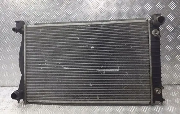 Audi A6 S6 C6 4F Coolant radiator