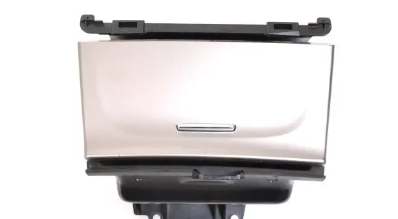 Jeep Grand Cherokee (WK) Glove box B47078