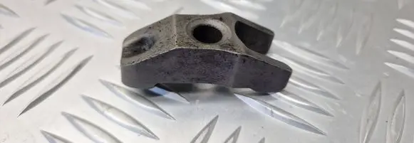 Volvo V70 Fuel Injector clamp holder 