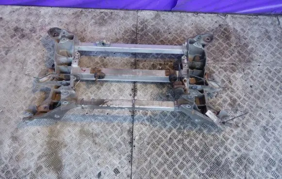 Alfa Romeo GTV Rear axle beam 