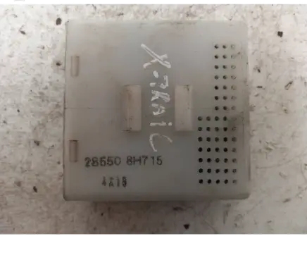 Nissan X-Trail T30 Door central lock control unit/module 285508H715