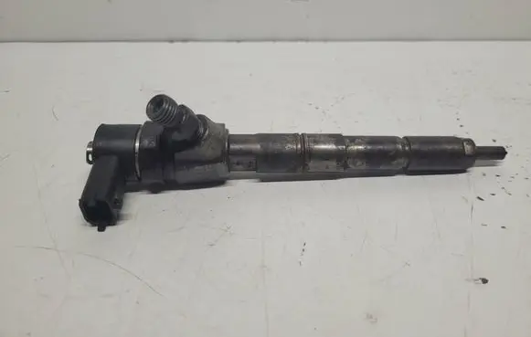 Opel Insignia A Fuel injector 0445110327