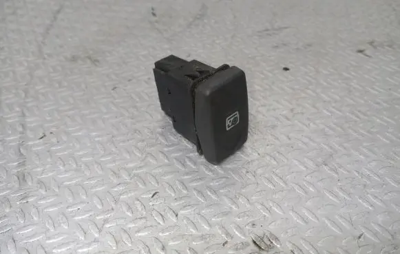 Land Rover Freelander Other switches/knobs/shifts 03035104