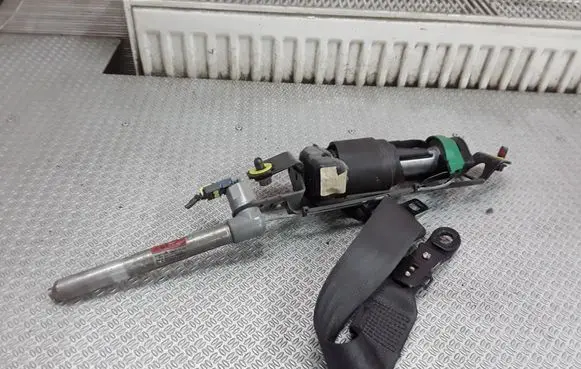 Volvo V70 Front seatbelt