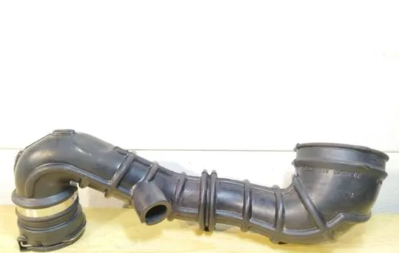 Ford Focus Air intake hose/pipe 98AB9R504CE