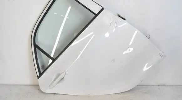 KIA Picanto Rear door 