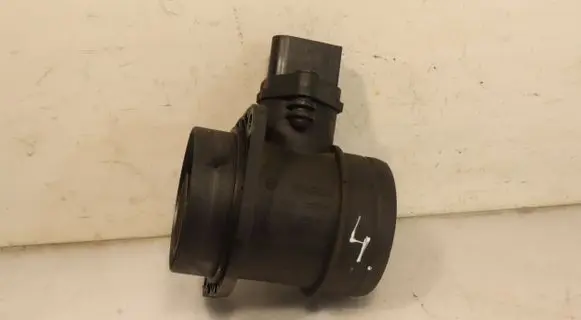 Volkswagen Golf V Mass air flow meter 0281002531