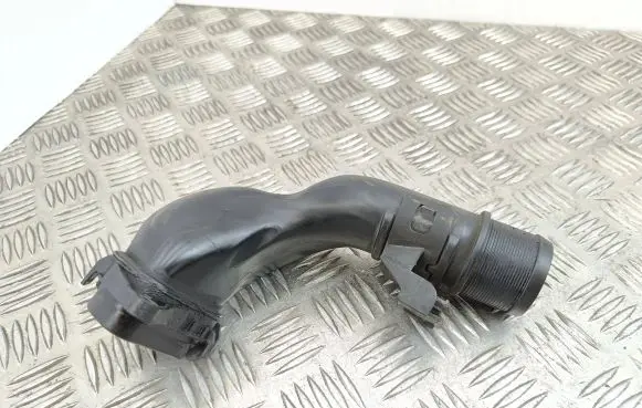 Opel Zafira B Intercooler hose/pipe 13223398