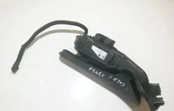 Volkswagen Golf V Accelerator throttle pedal 6pv00874500 1k2721503m