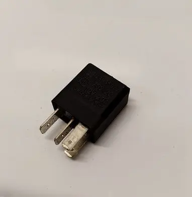 Opel Corsa D Other relay 24435922