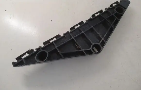 Toyota Avensis T270 Front bumper mounting bracket 5253505040