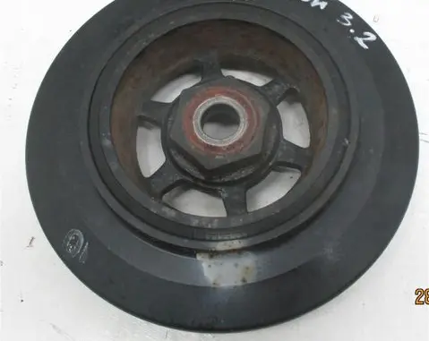Volkswagen Phaeton Crankshaft pulley 022105243D