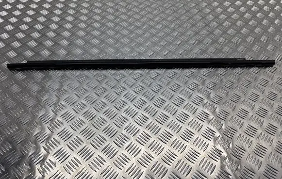 BMW 6 G32 Gran Turismo Rear door glass trim molding 7415689