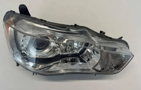 Mitsubishi Outlander Headlight/headlamp 