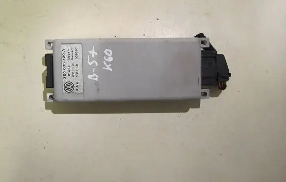 Volkswagen PASSAT B5.5 Phone control unit/module 3B0035729A 009360 01W38