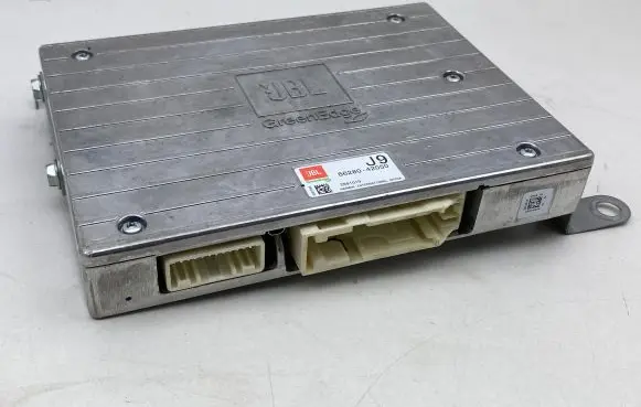 Toyota RAV 4 (XA40) Sound amplifier 8628042050 2691019
