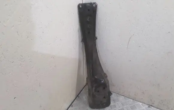 Toyota Corolla Verso AR10 Front subframe