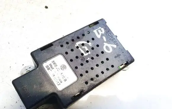 Antenna control unit