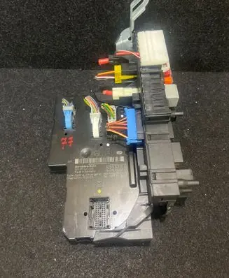 Mercedes-Benz E W212 SAM control unit 2129060805 2125453032 2129028502