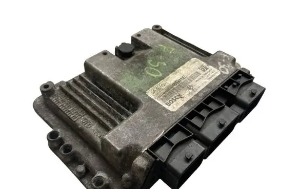 Ford Focus Engine control unit/module 4M5112A650ND 0281011263
