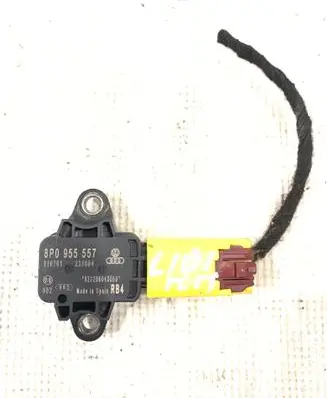 Audi A3 S3 A3 Sportback 8P Airbag deployment crash/impact sensor 8P0955557 231004 010261