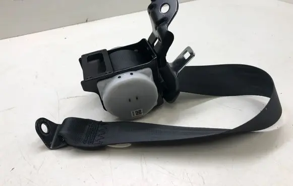 Mazda 3 III Rear seatbelt T89509T BGK030037K
