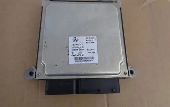 Mercedes-Benz E W212 Engine control unit/module A6519007401