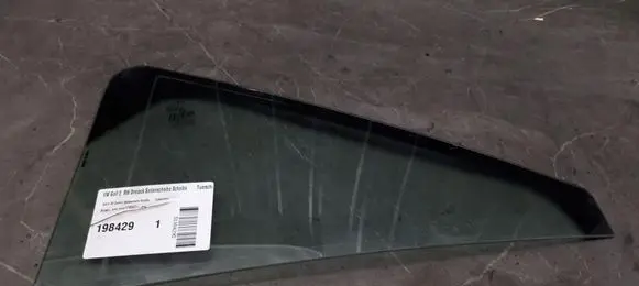 Volkswagen Golf V Rear side window