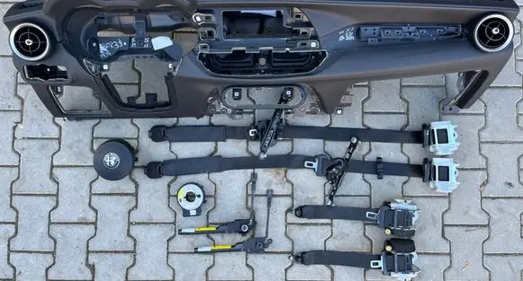 Alfa Romeo Stelvio Dashboard 