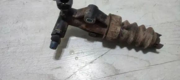 Fiat 500 Clutch slave cylinder 
