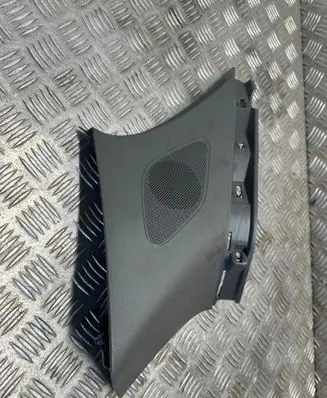 Porsche Macan (95B) (D)pillar trim (top) 95B867246