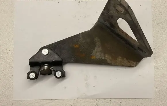 Renault Trafic II (X83) Sliding door lower roller guide/hinge 312012 65708