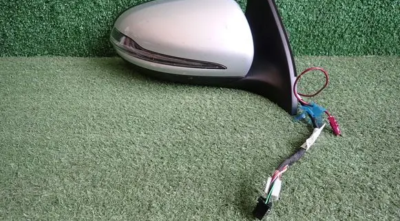 Mercedes-Benz GLA H247 Front door electric wing mirror 