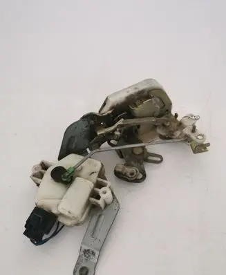 Mitsubishi Pajero Front door lock