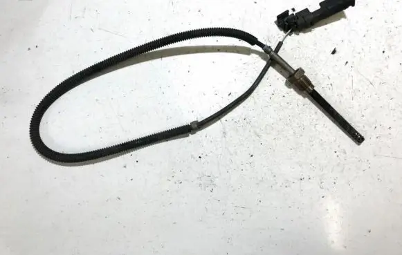 Mercedes-Benz C AMG W204 Exhaust gas temperature sensor a0071539528 ht0002